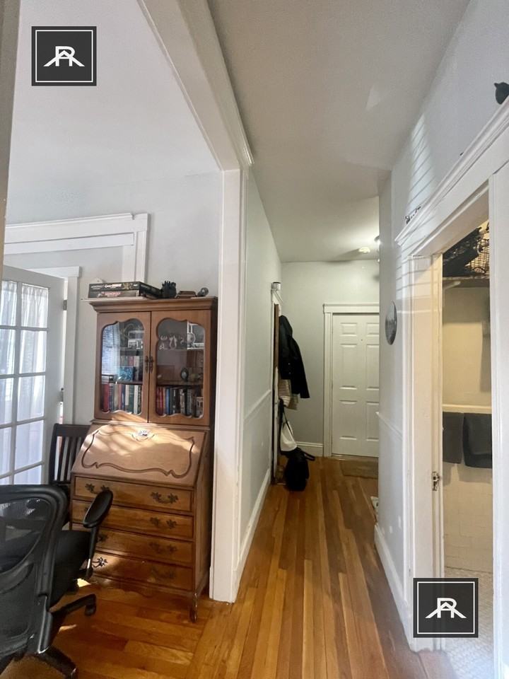 1562 Commonwealth Ave #3 - Photo 2 of 7