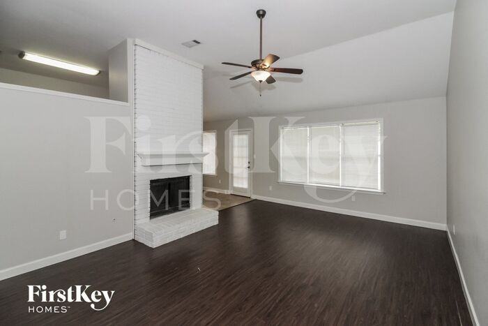 1406 Milestone Dr - Photo 3 of 15