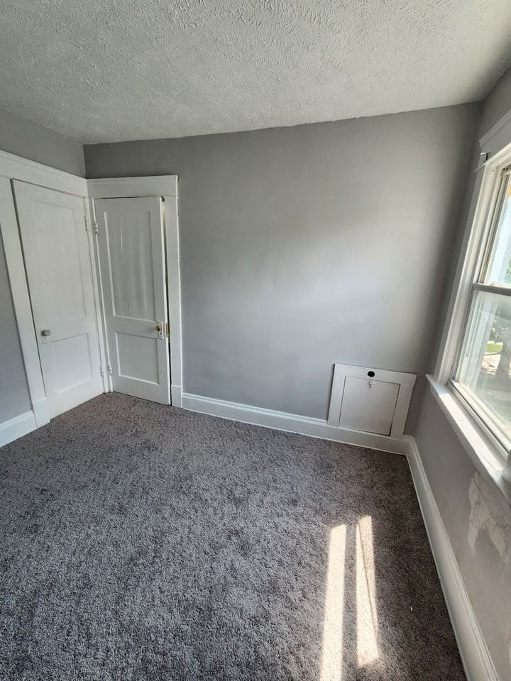 3632 E 106th St - Photo 4 of 21