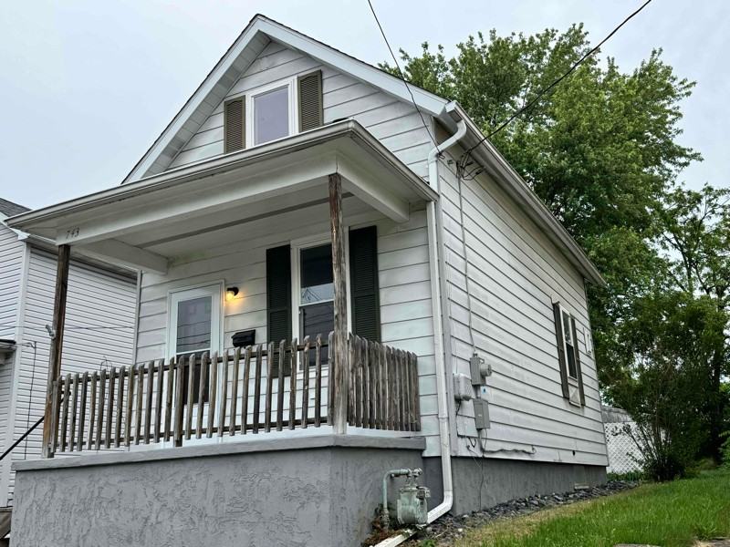 743 Lemington St - Photo 2 of 19