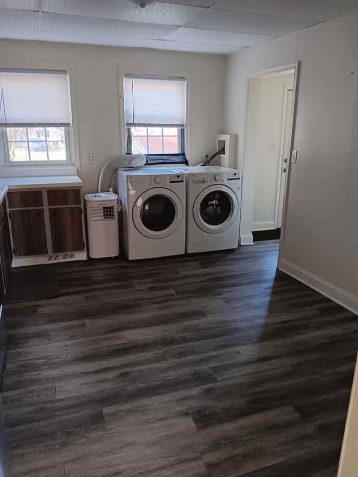 109 E Roberts St - Photo 3 of 7