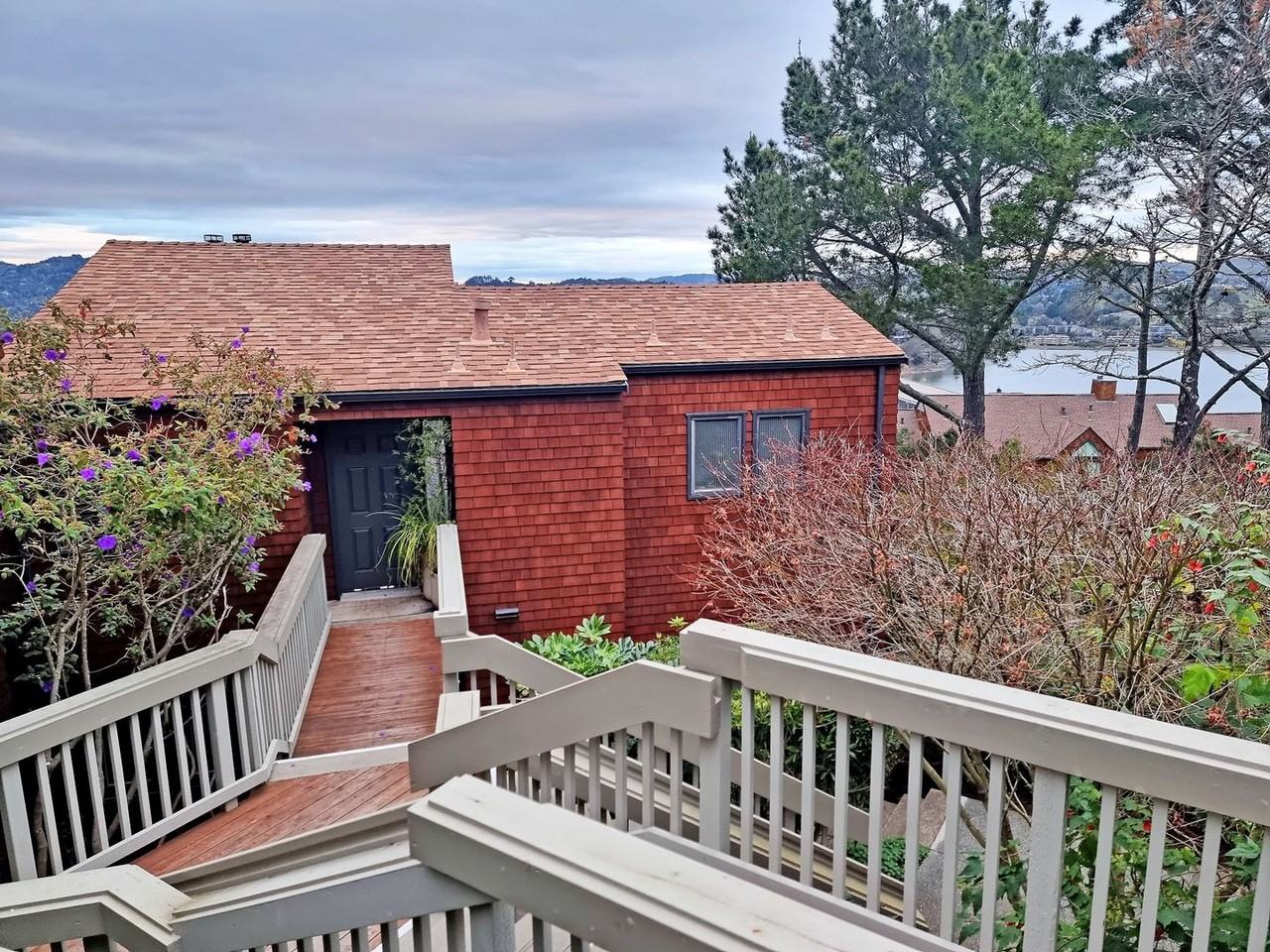 464 Headlands Ct - Photo 2 of 29