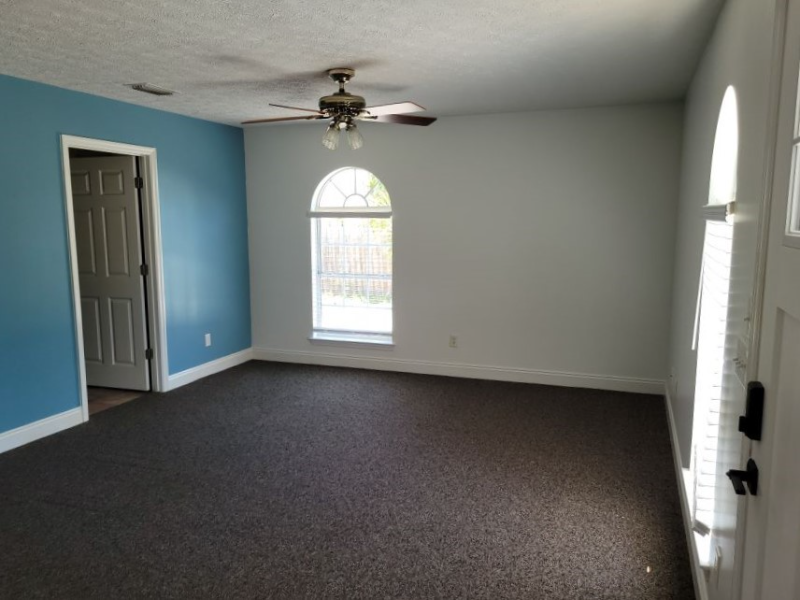 16817 Lisbon Ave - Photo 3 of 8