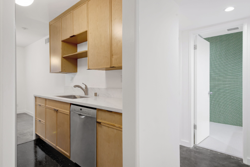 7767 Hollywood Blvd #106 - Photo 7 of 19