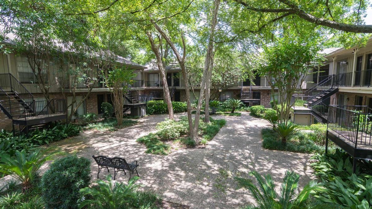 722 International Blvd #1