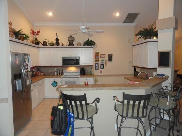 5597 Lake Shore Village Circle - Photo 2 of 5