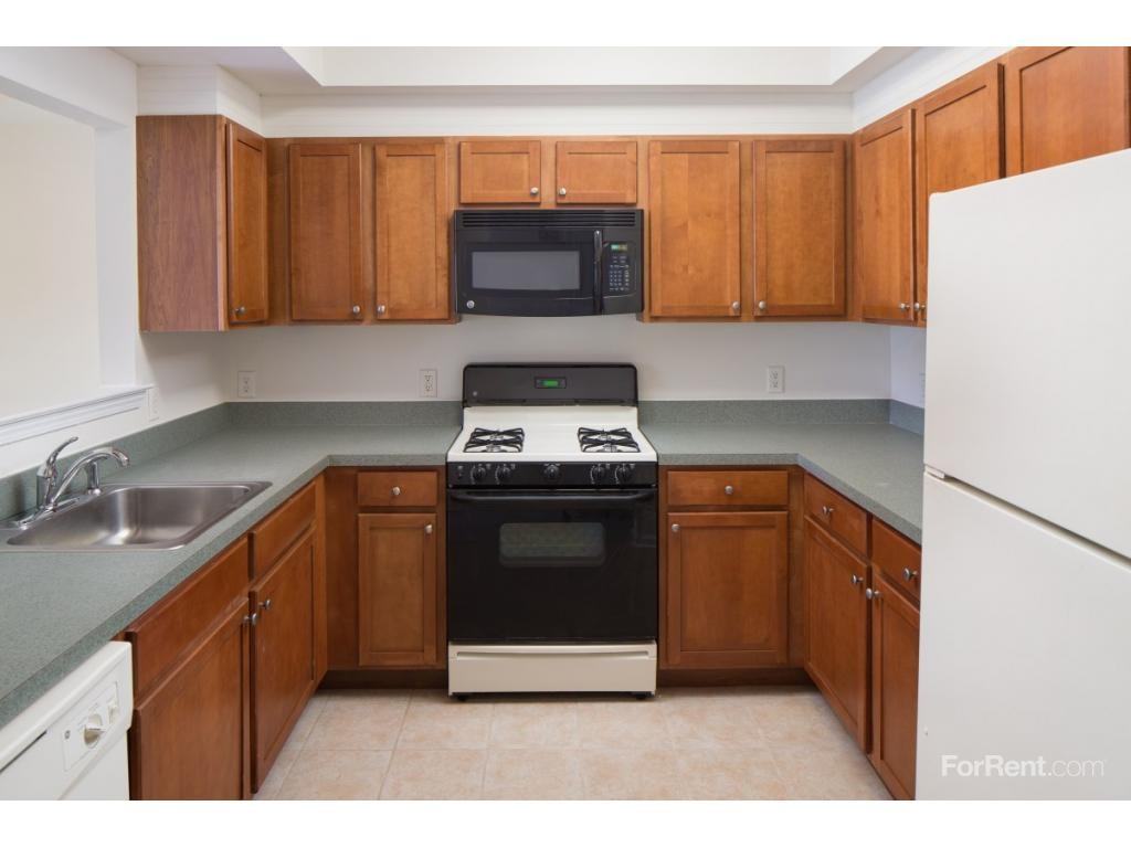 Windsor Woods - Photo 3 of 12