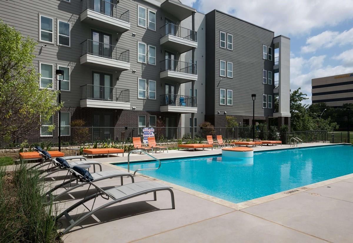 1931 Market Center Blvd #38