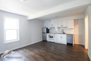 50 Wellington St E #B - Photo 1 of 1