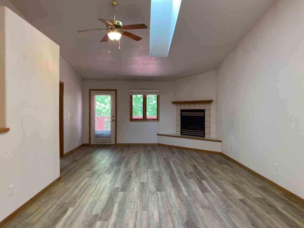 2325 Northbrook Dr - Photo 2 of 50