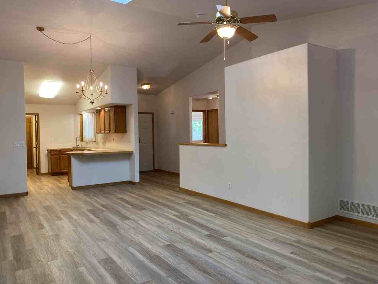 2325 Northbrook Dr - Photo 3 of 50