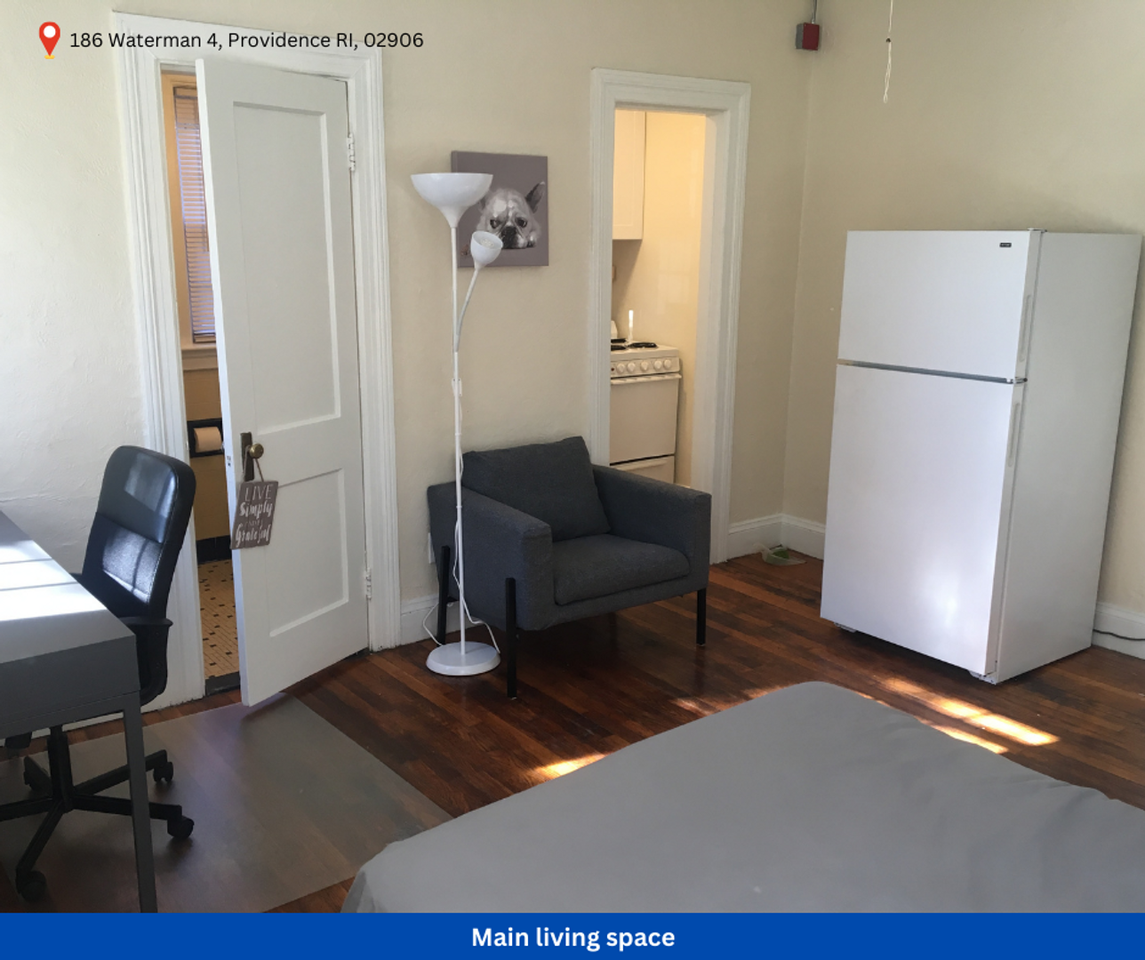 186 Waterman St - Photo 4 of 27
