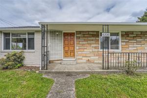 featured image of 6306 S Bangor St