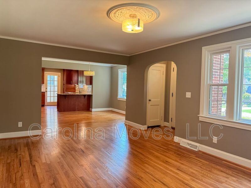 46 Long Forest Dr - Photo 6 of 24