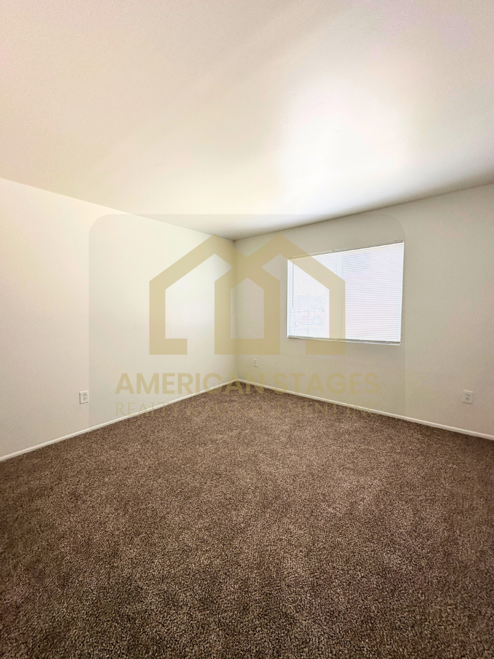 517 North S Street - Photo 4 of 9