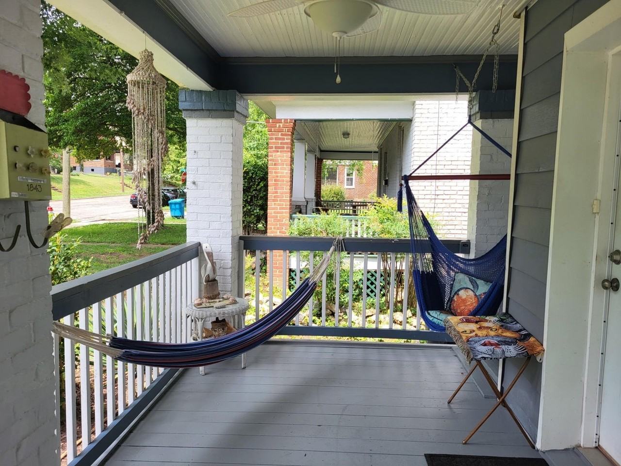 1843 Oxford Ave Sw - Photo 2 of 24