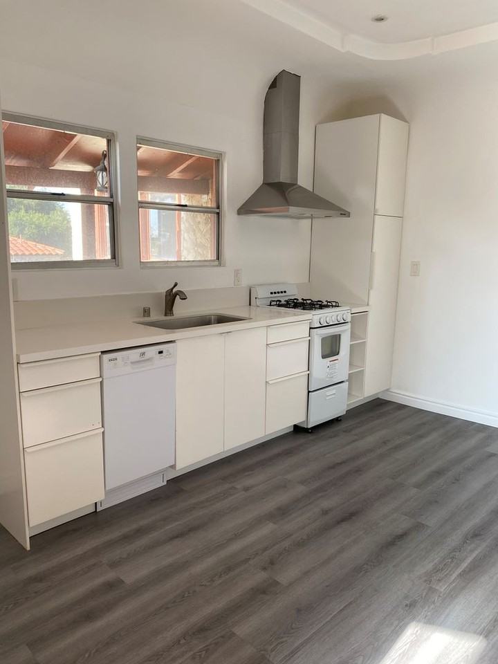 677-707 N Park, Pomona - Photo 3 of 27