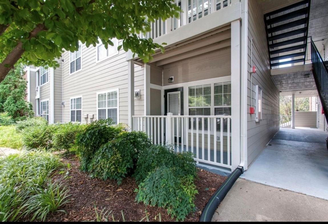 2025 Woodmont Blvd #104