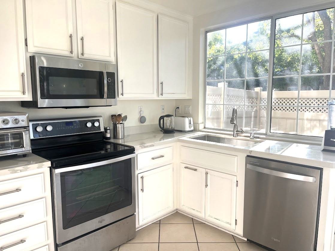 2328 Dolphin Dr #2328 - Photo 3 of 22