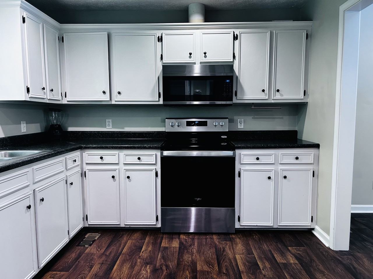 1138 Chapel Hill Cir #NA - Photo 3 of 18