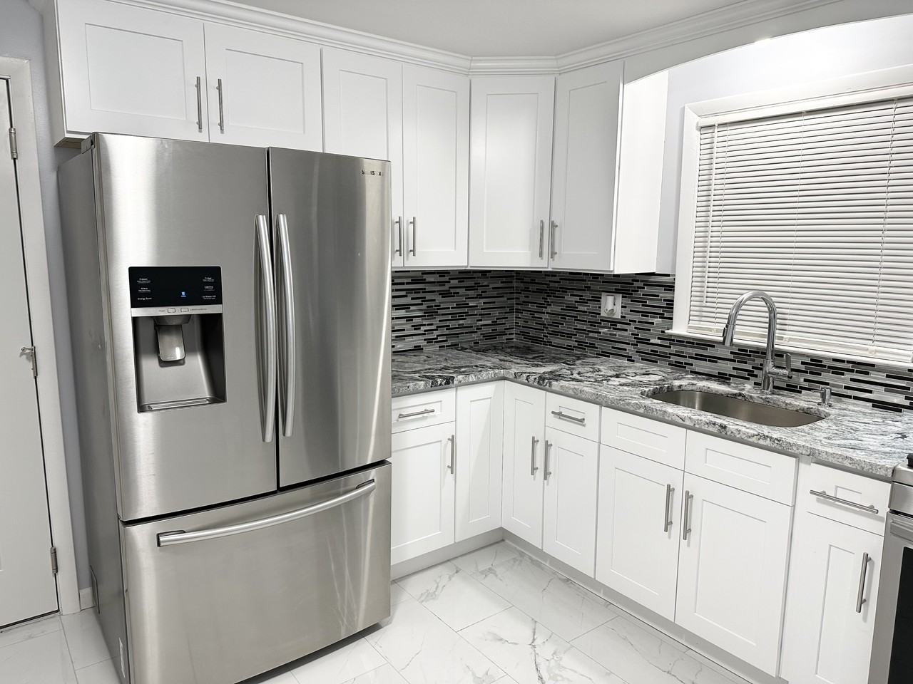 506 Merritt St #2 - Photo 5 of 50