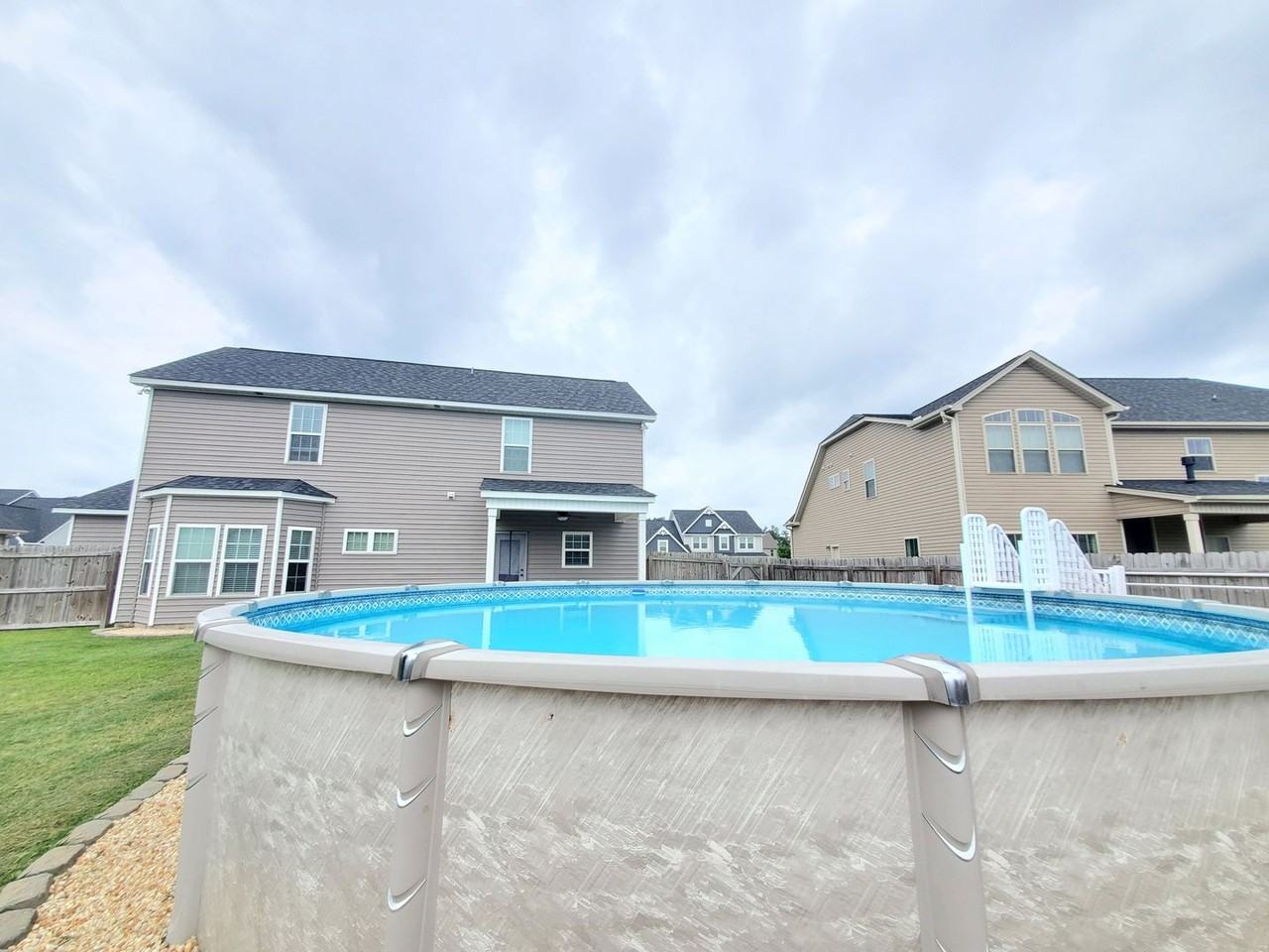 193 Wentworth Dr - Photo 5 of 50