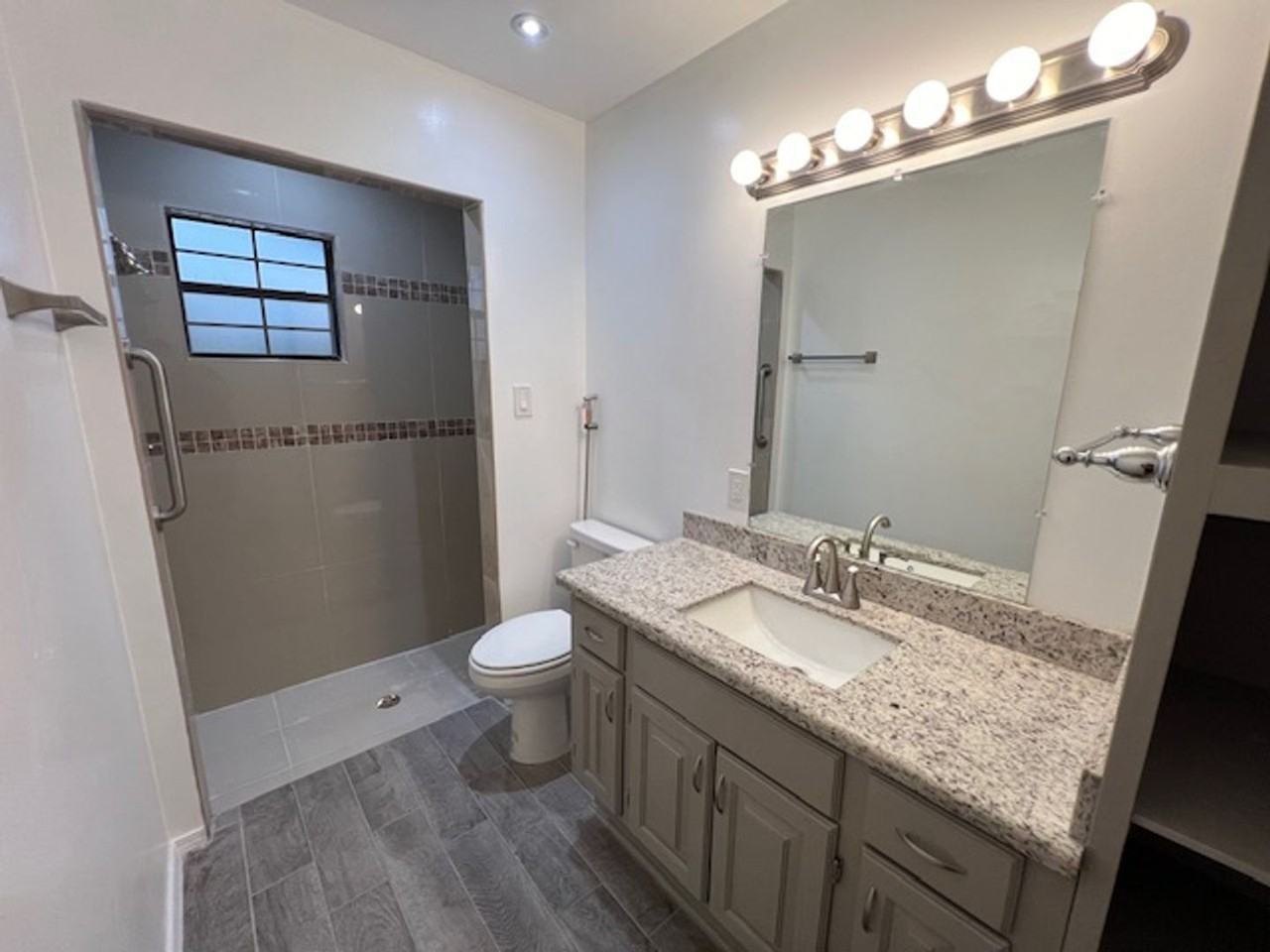 8527 Michigan Ave - Photo 7 of 19