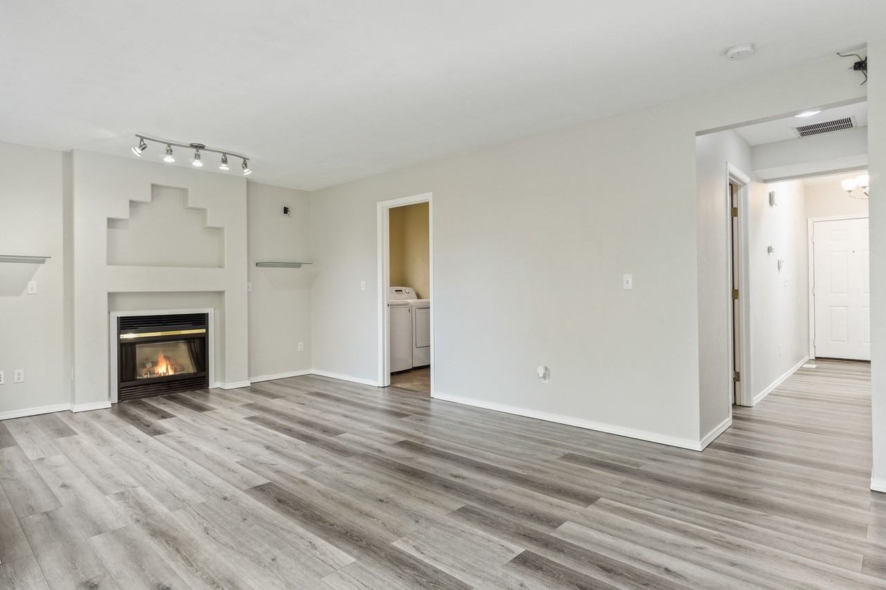 23617 219th Pl Se #1 - Photo 5 of 26