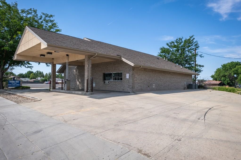 1429 Big Horn Ave - Photo 2 of 13