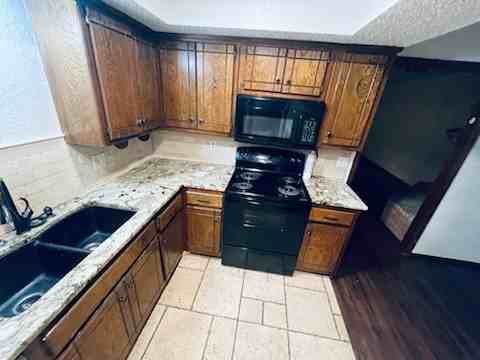 4739 Nw 72nd St #1 - Photo 7 of 15