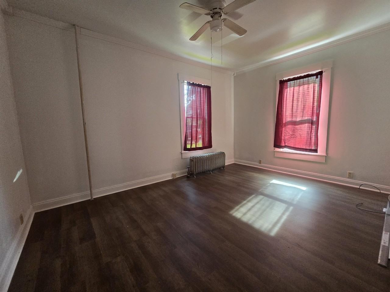 31 N Genesee St - Photo 2 of 7