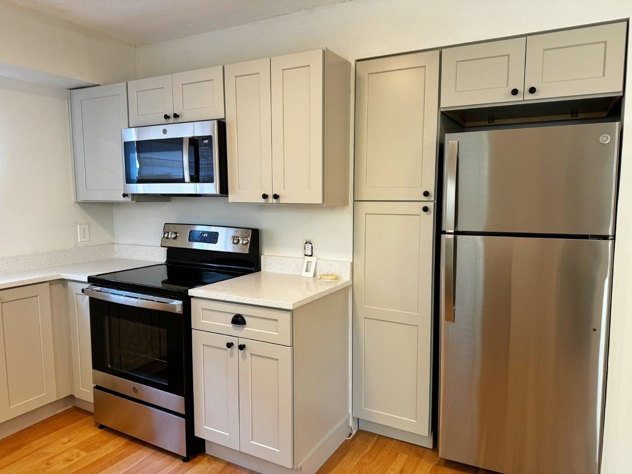 63 Dumas St - Photo 7 of 23