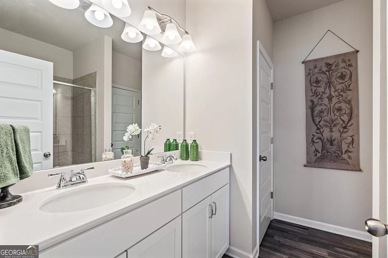 207 Dupont Dr #4 - Photo 4 of 15