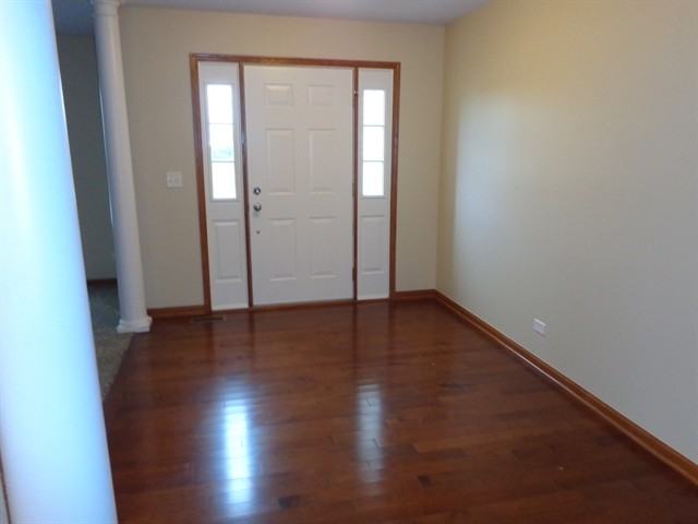 255 Springwood Drive - Photo 2 of 23