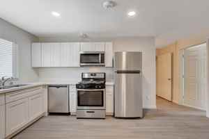 featured image of 405 S 10th St #7