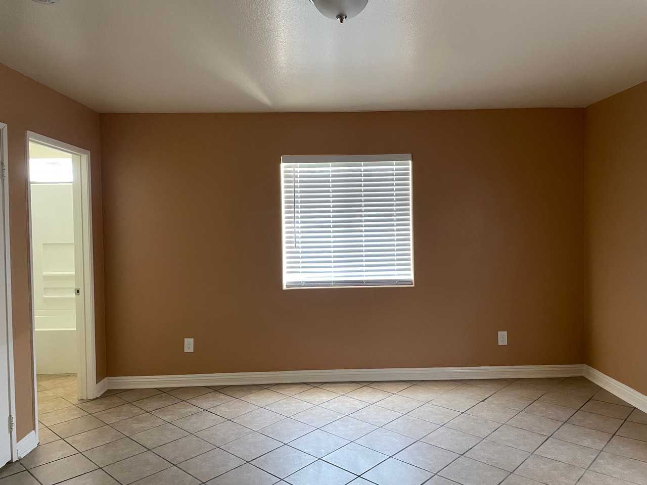 355 W 78th St #2 - Photo 5 of 23