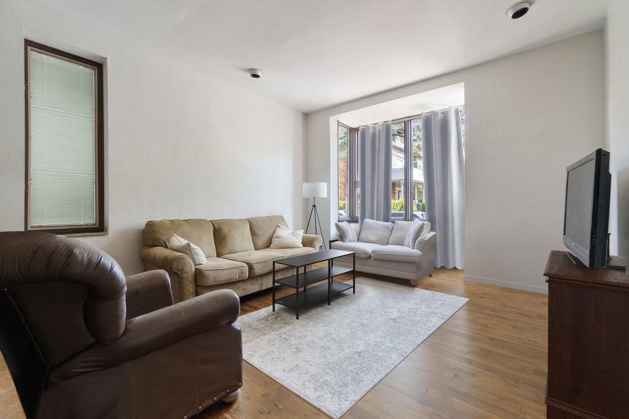 5735 Walnut St - Photo 2 of 21
