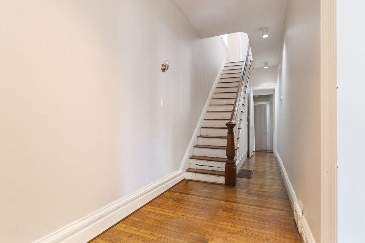 5735 Walnut St - Photo 6 of 21
