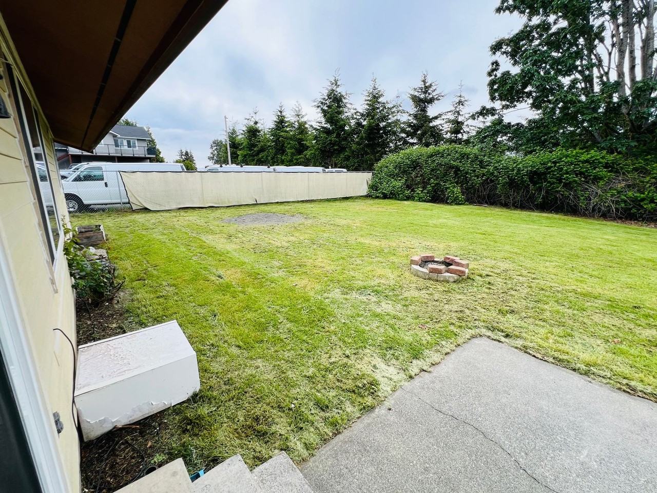 221 14th St - Photo 2 of 30