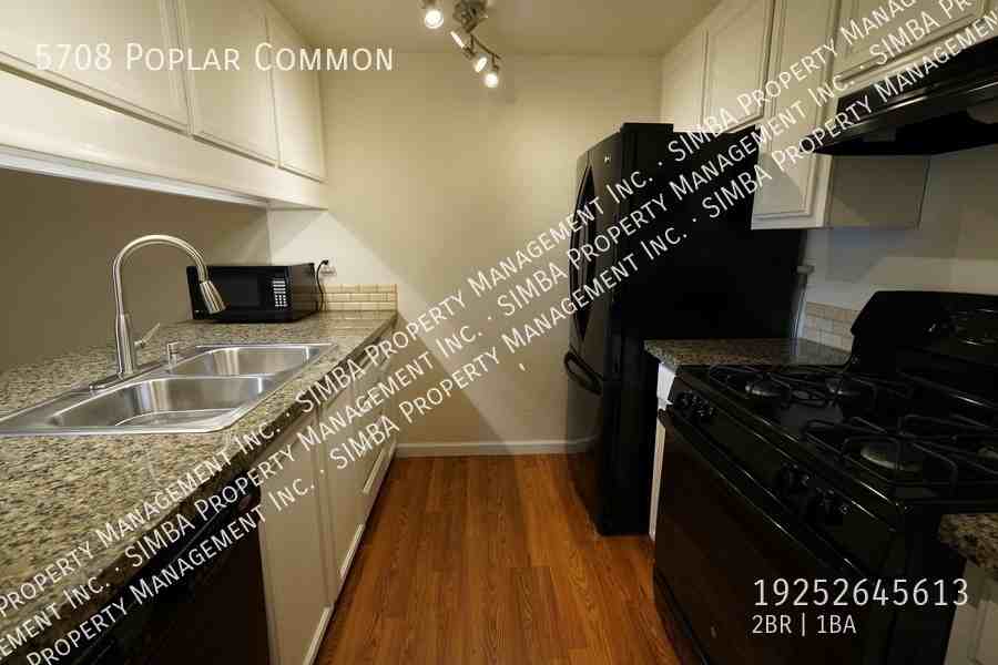 5708 Poplar Cmn - Photo 3 of 12