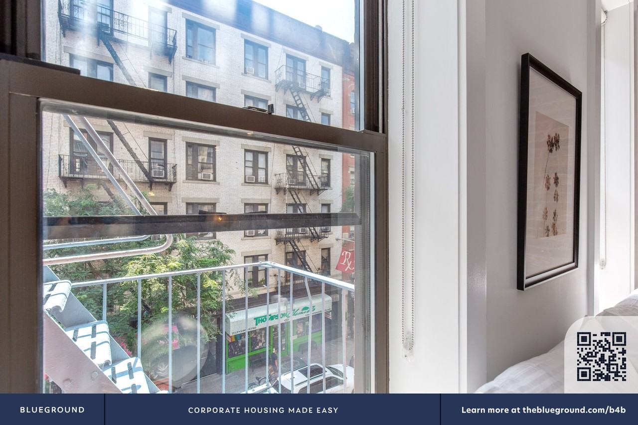 137 Thompson St #313 - Photo 5 of 19