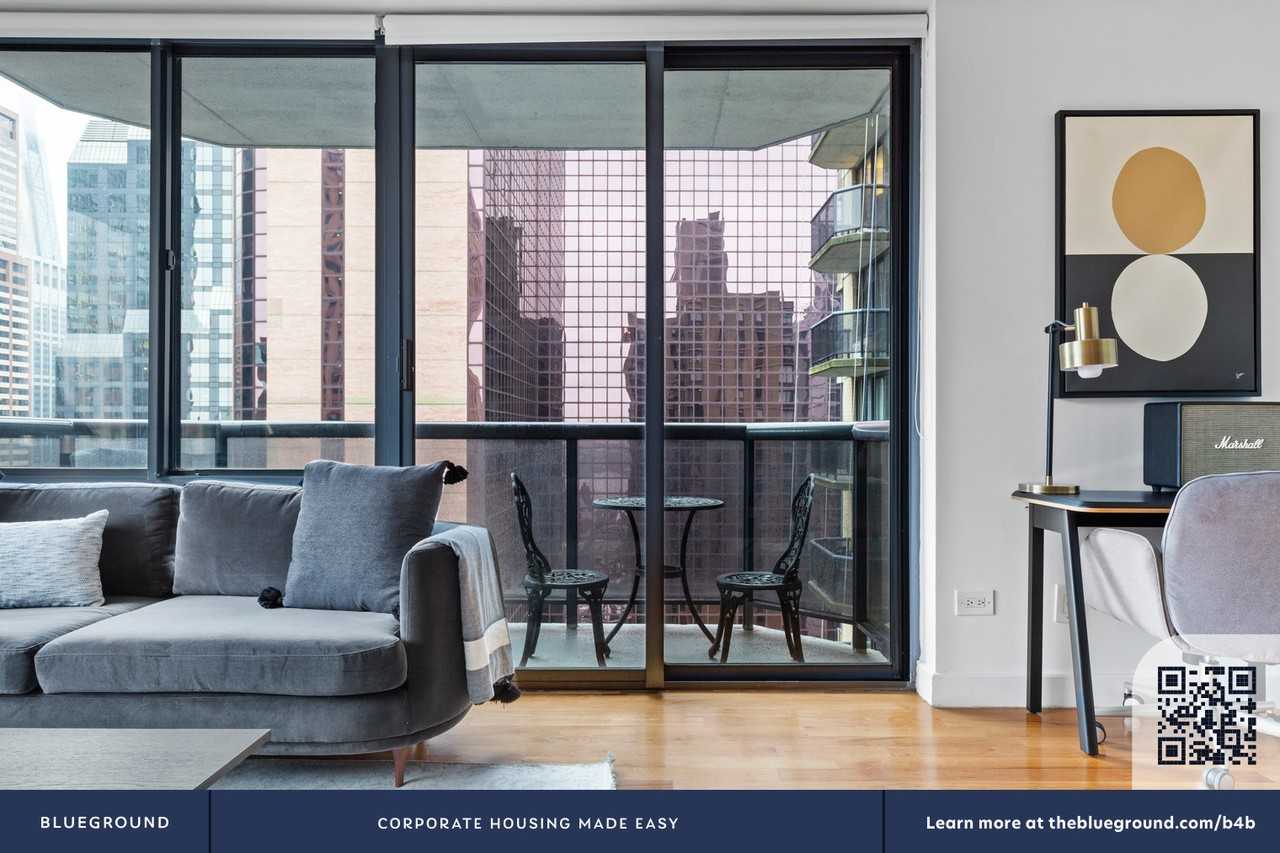 235 West 48th Street - Photo 6 of 30