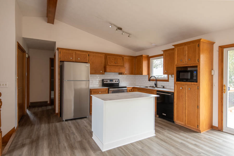 7377 Louise Ave - Photo 3 of 17