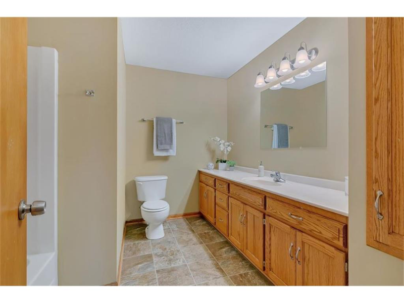 1420 Breckenridge Ave - Photo 2 of 15