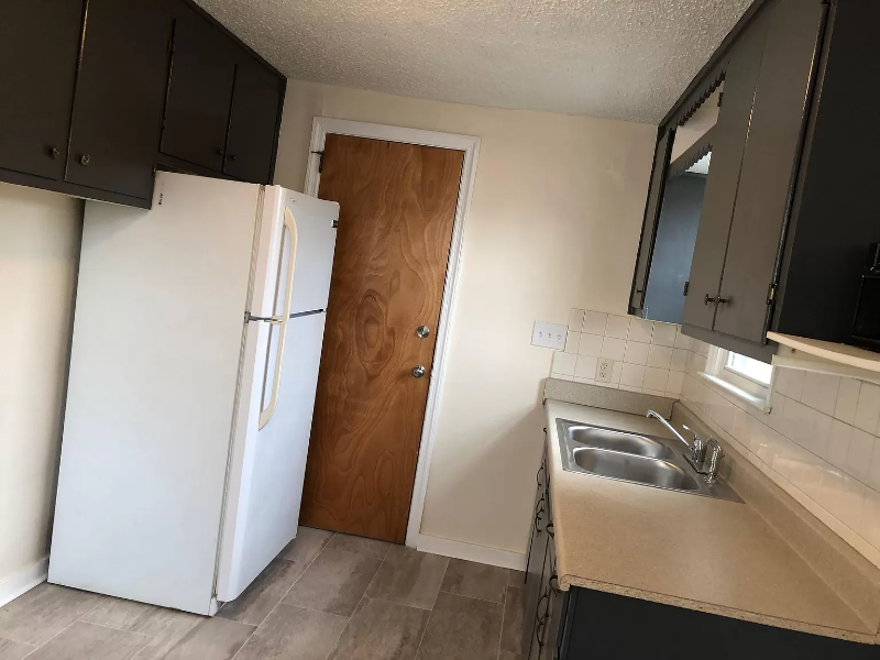 100 Virginia Rd - Photo 3 of 10