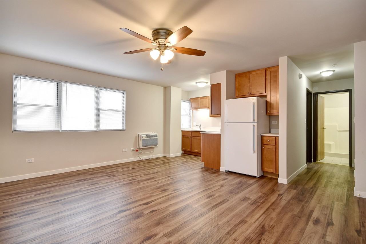 4747 19th Street - Photo 2 of 28