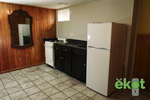 featured image of 713 S Navajo St