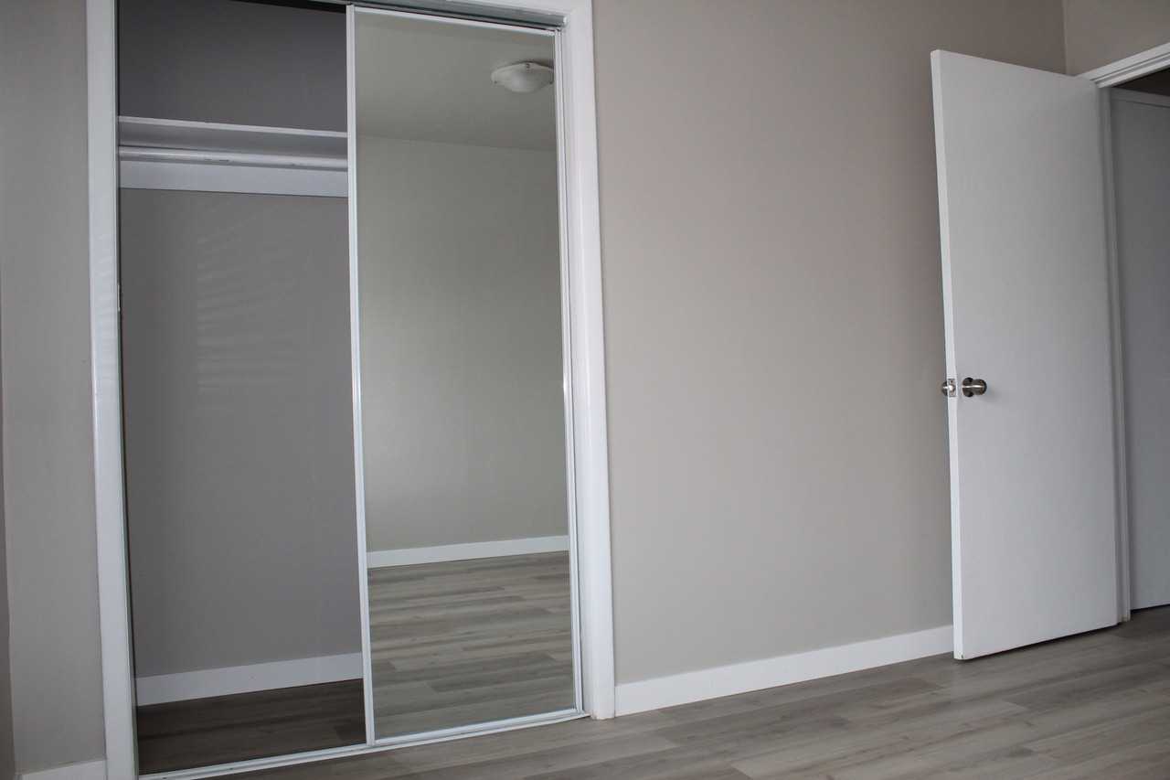 Rosedale Apartments 10959 97 St Nw, Edmonton, AB T5H 2M8 Zumper