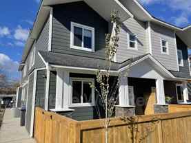 700 Coopland Cres - Photo 1 of 1