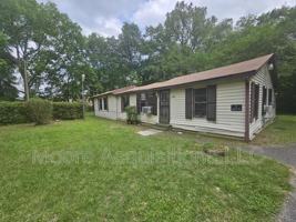 featured image of 1506 El Paso St